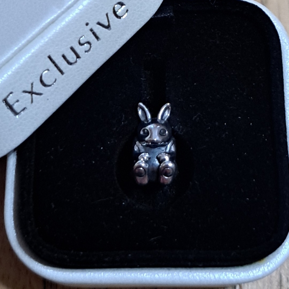 Chamilia Silver Rabbit Charm Bracelet